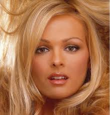 Brooke Richards's Instagram, Twitter & Facebook