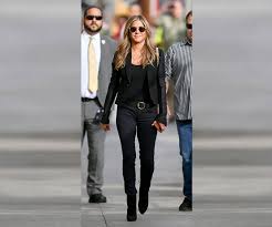 Jennifer aniston's morning show character is getting a bit of a makeover. How To Get This Jennifer Aniston All Black Look For Less Fountainof30 Com