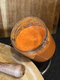 Creme De Poivrons Passez Pendant 45 Minutes Au Four Deux Poivrons Puis Enlever La Peau Et Epepinez Les Passez Au M Creme De Poivron Huile D Olive Carre Frais