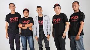 Fahmi aziz feat nano neo. Chord Gitar Dan Lirik Lagu Disana Menanti Disini Menunggu Ukays Tribun Manado