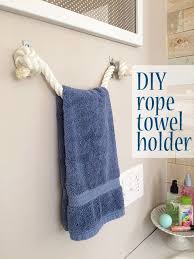 Diy Rope Towel Holder Towel Holder Diy Beach Themed Room Diy Towels