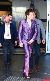 Harry On The Arias Red Carpet I M Dead Harry Styles Photos Style Harry Styles