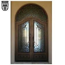 Tak hanya kusen pintu dan jendela , bahan alumunium juga bisa dipakai untuk daun pintu dan foldingdoor ( pintu lipat ). Desain Pintu Jendela Dekorasi Sederhana Villa Besi Tempa Desain Pintu Jendela Panggangan Buy Besi Desain Pintu Depan Sederhana Iron Grill Jendela Pintu Desain Besi Tempa Pintu Product On Alibaba Com