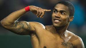 1 798 306 · обсуждают: Fc Bayern Munchen Douglas Costa Zu Uli Hoeness Kritik