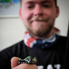 Salotto's @tyrelblowers getting to the bottom of @alexpagulayan chalk.  #useeverybit #pool #golf #billiards #gofast #8ball #9ball #10ball #poolhall  #toplist #goodlife #bcapool #billiard #cuesports #shootingpool #salottogang  #playpool #perfection ...