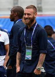 Daniele de rossi en uno de sus primeros entrenamientos como asistente de mancini en la selección italiana (reuters/alberto lingria). Pin On Daniele De Rossi