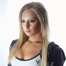 Sarah Green's Instagram, Twitter & Facebook