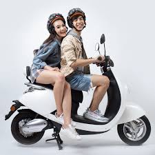 Birdy S Scooters And Atvs Anderson Indiana These New 1 200 Bosch Powered 35 Mph City Electric Scooters Are Going Global Electric Scooter Scooter Type S