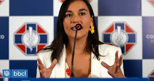 Creo que estas figuras que han salido, entre esas la mía, da cuenta del hambre que hay en el país de tener nuevos liderazgos, dice izkia siches. Izkia Siches Anuncia Su Repostulacion A La Presidencia Del Colegio Medico Nacional Biobiochile