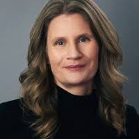 Leanne Holt's Instagram, Twitter & Facebook