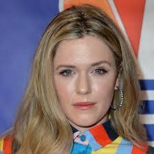 Cora Benson's Instagram, Twitter & Facebook