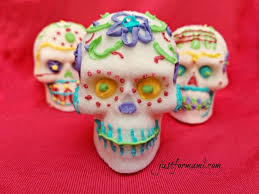 Calaveras De Dulce Dia De Muertos Calaveritas De Azucar Para Dia De Los Muertos Calaveras De Azucar Calaveras Azucar