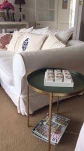 Gladom Ikea Hack Spruhlackiert Mit Hellem Gold Wobei Das Mittlere Tablett Gladom Ikea Ikea Wohnzimmer Arbeitszimmer Zuhause