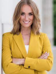 Seit juli 2019 ist sie auf sky sportnewshd zu sehen. Nele Schenker Sport Und Fussballmoderatorin