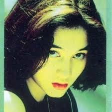 C d g am d g d em aku tahu ini semua tak adil am d aku tahu ini sudah terjadi g d em mau bilang apa aku pun tak sanggup am d air mata pun tak lagi menetes g d em alasannya seringkali ku dengar am d alasannya seringkali kau ucap g d em kau dengannya. Ø¨Ø´ÙƒÙ„ Ù…Ù†ØªØ¸Ù… Ù…Ù„Ùƒ Ø§Ø³ØªÙˆØ§Ø¦ÙŠ Nike Ardilla Sandiwara Cinta Shonajudd Com