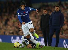 Everton and portugal midfielder andré gomes suffered a fracture dislocation of the ankle at goodison park against tottenham. Fans Baffled As Tottenham Star Heung Min Son Sent Off Vs Everton After Andre Gomes Injury Football Sport Express Co Uk