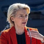 Schools Chief Seizes District In Brooklyn