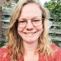 Deborah Kessel's Instagram, Twitter & Facebook