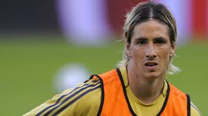 Fernando torres actually dyes his hair blonde, his hair is a natural brown colour. Torres Out But No Op Football News Sky Sports