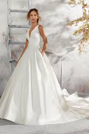 Gorgeous Wedding Dresses With Pockets Strictly Weddings Wedding Dress With Pockets Wedding Dresses Satin Ball Gowns Wedding