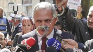 Liviu dragnea lucrează la garajul auto al penitenciarului rahova. Agora Condamnarea Lui Liviu Dragnea VÄƒzutÄƒ Prin Meme Urile InternauÈ›ilor Este CombinaÈ›ia PerfectÄƒ Foto Video