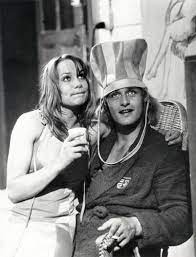 With monique van de ven, rutger hauer, tonny huurdeman, wim van den brink. Rutger Hauer Monique Van De Ven Turks Fruit 1973 Paul Verhoeven Photo Verenigde Nederlandsche Filmcompagnie Aktrisy Akter