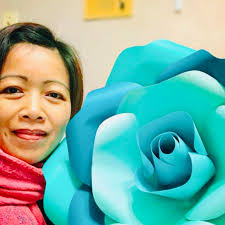 Decorating breakroom for annual Xmas party. What colors to use?