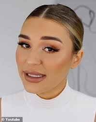 The Makeup Hack That Involves Applying Setting Spray And Powder Before You Put On Your Foundation Daily Mail Online