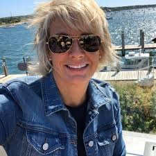 Just got my welcome kit from Fidelity Investments!!! I'm extremely excited  to start my HR internship in just a few weeks; as well as attending the  open house tomorrow! Can't wait to