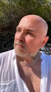 Guys I don't have something to post so please forgive me 😭😭😭😭😭