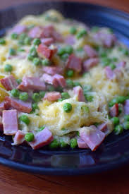 Cheesy Spaghetti Squash With Ham And Peas Recipe Cheesy Spaghetti Spaghetti Squash Cheesy Spaghetti Squash