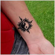 40 Amazing Yin Yang Tattoo Designs Ying Yang Tattoo Yin Yang Tattoos Henna Tattoo Designs