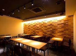 日式空間設計觀察 參差 角度 這個位於靜岡縣的居酒屋飲食店 由建築師高木昭良 home decor decor home