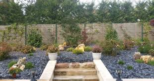 Un Jardin Mediterraneen Rustique Feucherolles 78 Roots Paysages Creation Et Entretien D Espaces Verts Paysagiste Jardin Mediterraneen Amenagement Paysager