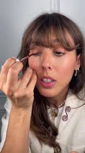 Bouche Mordue Lipstick: French Girl Makeup Essential