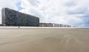 Inland visitors flock to sandy beaches and the seaside promenade, while reminders of the city's military and maritime history run deep in the old harbor town. Belgien Ostende Foto Bild Europe Benelux Belgium Bilder Auf Fotocommunity