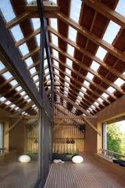 stallumnutzung das verborgene haus homburg glasziegel bringen licht herein foto francesca giovanelli haus architektur haus umbau