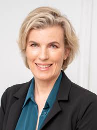 Laura Spracklin, Broker