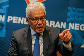 Последние твиты от hamzah zainudin (@dhzhamzah). Sack Hamzah For Alleged Abuse Of Power In Attempt To Get Pbs To Fall In Line Kit Siang Tells Pm Muhyiddin Malaysia Malay Mail