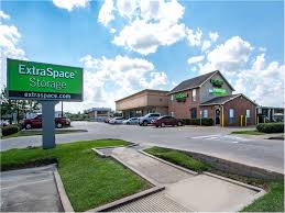 Compare self storage units at 65 life storage locations in houston, tx with prices starting at only $17 per month. Storage Units In Houston Tx At 10220 Beechnut St Extra Space Storage