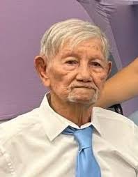 El edificio mas viejo del pueblo de morovis del 1936...casi para 80 años.. 