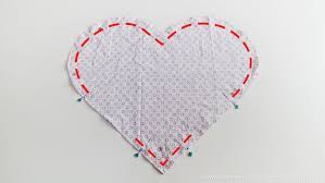 Entdecke und sammle ideen zu herz vorlage auf pinterest. Kinderleicht Und Schon Nahen Mit Cherrygron Leseherz Kissen