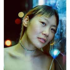 Bei Wang's Instagram, Twitter & Facebook