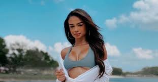 What is aaron owens's coupling history on love island? Sher Suarez From Love Island Usa Meet The Newest Contestant