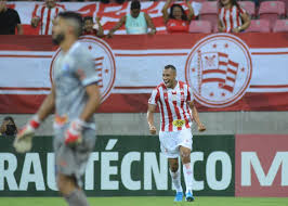 Salatiel Proximo De Acerto Com O Remo Folha Pe