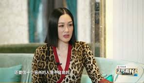 This is 鍾麗緹笠頭試衫走樣 帶嫩夫喪買爆喼 by sing tao on vimeo, the home for high quality videos and the people who love them. é¾éº—ç·¹è‡ªçˆ†è¢«ç¬¬äºŒä»»è€å…¬æ¬ºé¨™æ›´å› æ­¤æ¶ˆå¤±ä¸€æ˜ŸæœŸ é‚£æ™‚æˆ'å¾ˆç³Ÿç³• é¦™æ¸¯01 å³æ™‚å¨›æ¨‚