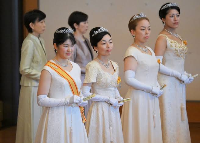 翻弄される女性皇族の歴史 あふれる情報、憧れもバッシングも | 毎日新聞