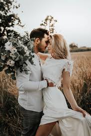 Labude Brautkleider Koln Silvia Mehmet Destination Boho Wedding Braut Fotoshooting Berlin Boho Zweiteiler