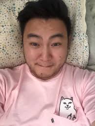 Hi everyone, I'm an incoming freshman from the Portland area looking for  housing for this upcoming fall! I would prefer male roommates, and a place  within walking distance to campus. My budget