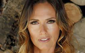 Maybe you would like to learn more about one of these? Fernanda Serrano Ja Nao Esconde Paixao Pelo Namorado Casal Apanhado Em Clima De Romance No Algarve Nova Gente